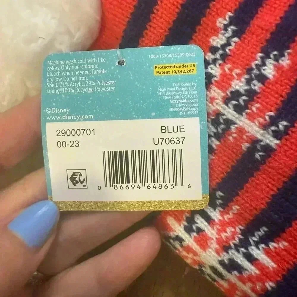 Stitch fuzzy socks